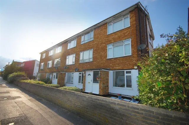 Bourne Court, Station Approach, Ruislip, Middlesex, HA4 6SW, photo 1