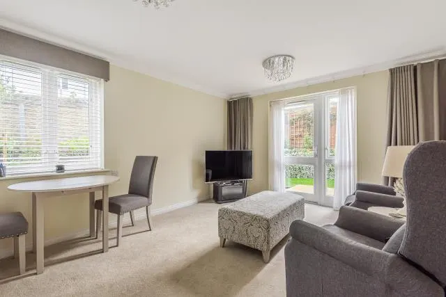 Greyhound Lane, Thame, OX9, photo 2