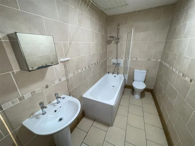 Sanquhar Street, Splott, CF24, photo 2