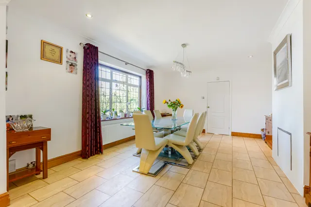 Photo 2 — Richfield Road, Bushey, WD23