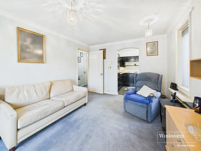Draycott Avenue, Harrow, HA3, photo 1