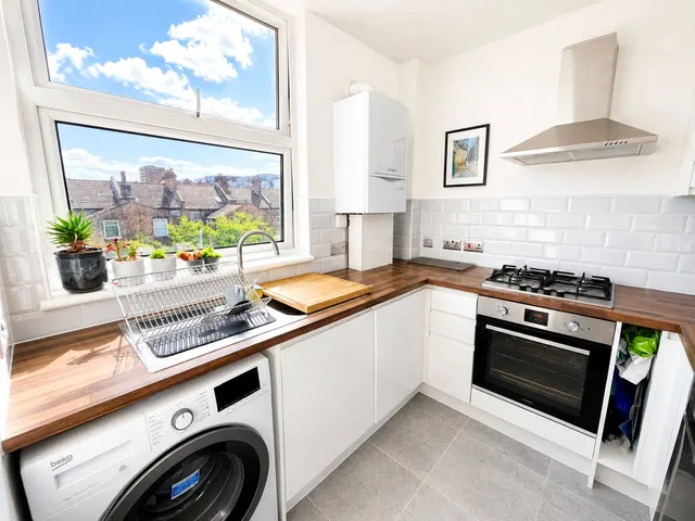 Mount Pleasant Road, Lewisham, SE13, photo 3