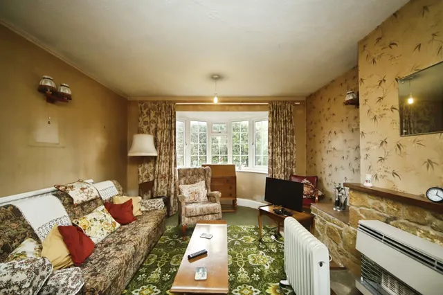 Photo 3 — Fullands Road, TAUNTON