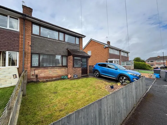 Nelson Way, Muxton, photo 1