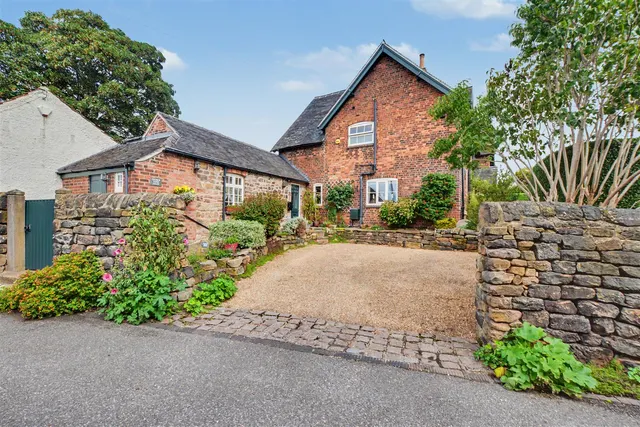 Pepper Lane, Stanton by Dale, DE7, photo 1