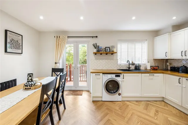 Tunbridge Way, Emersons Green, BS16, photo 3