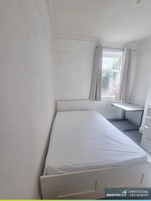 Bangor Street, Roath, CF24, photo 1