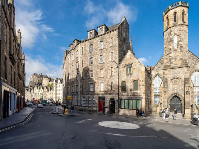 Cowgatehead, Old Town, EH1, photo 1