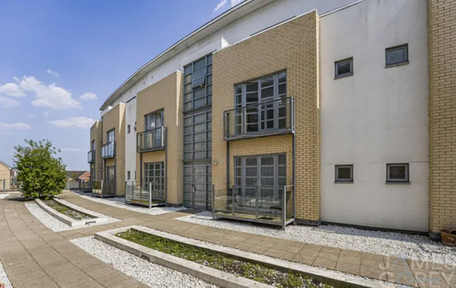 Thames Reach, London, SE28, photo 2