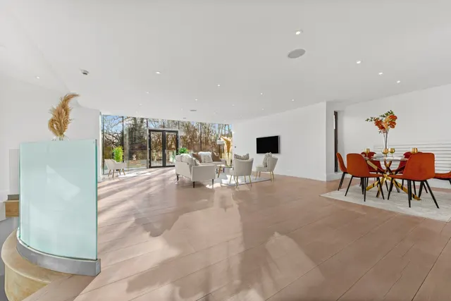 Spaniards Road, Hampstead, NW3, photo 1