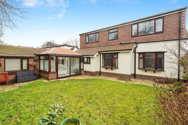 Park Road, Westhoughton, BL5, photo 2