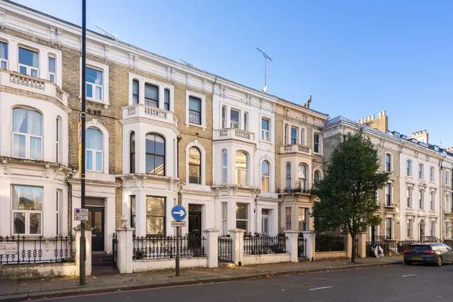 Finborough Road, London, SW10, photo 1