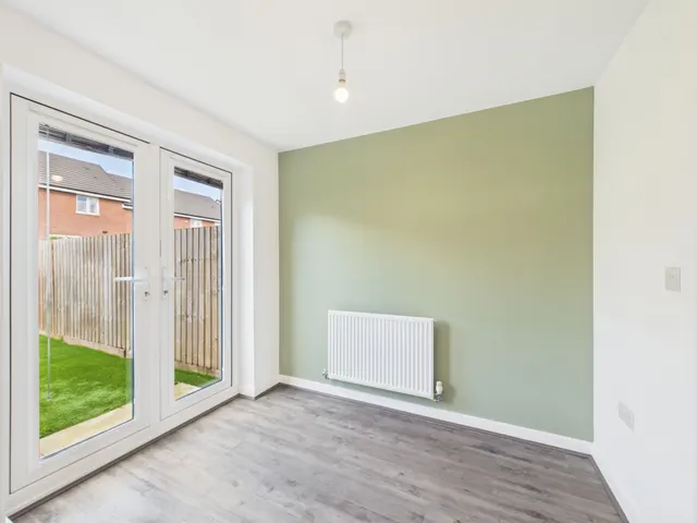 Rosewarne Close, Llantilio Pertholey, NP7, photo 3
