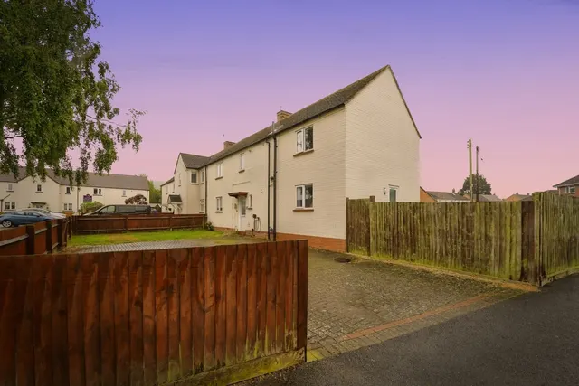 Bishop Road, Cheltenham, GL51, photo 1
