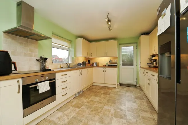 Bishop Road, Cheltenham, GL51, photo 2