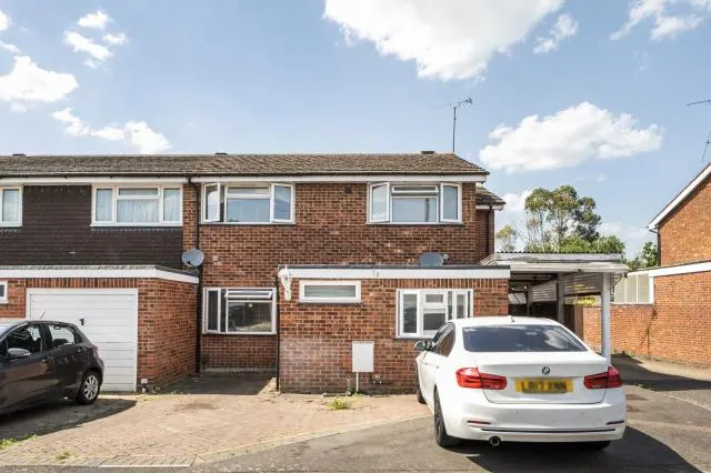 Chaucer Drive, Aylesbury, HP21, photo 1