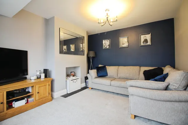 Somerville Avenue, Leeds, LS14, photo 2