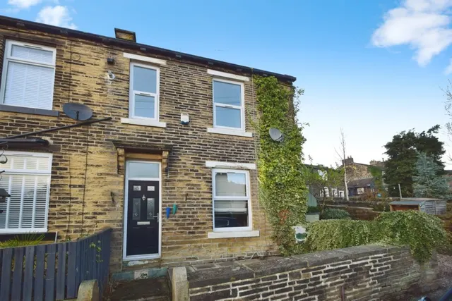 Thackley, Bradford, West Yorkshire, photo 1