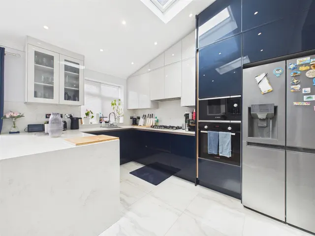 Photo 3 — Victoria Road, Ruislip, HA4 0DR