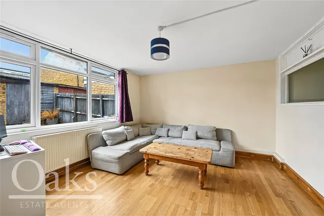 Woodvale Walk, West Norwood, SE27, photo 3