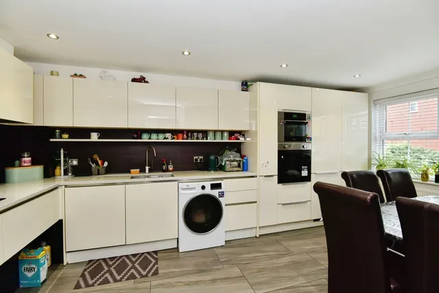 Photo 2 — Chillington Way, Stoke-on-Trent, Staffordshire, ST6