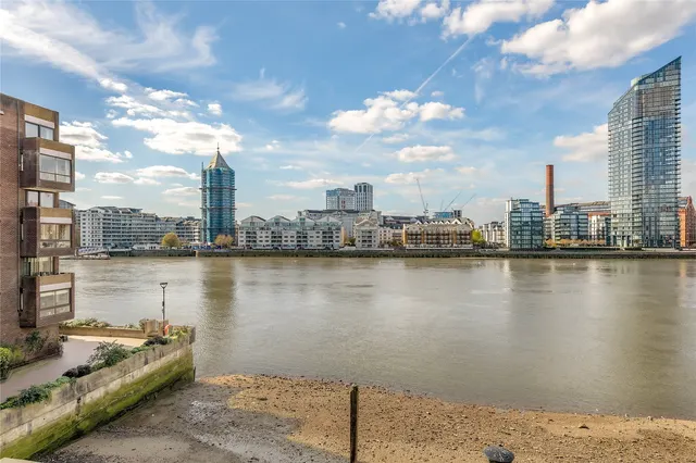 Valiant House, Vicarage Crescent, Battersea, London, SW11, photo 1