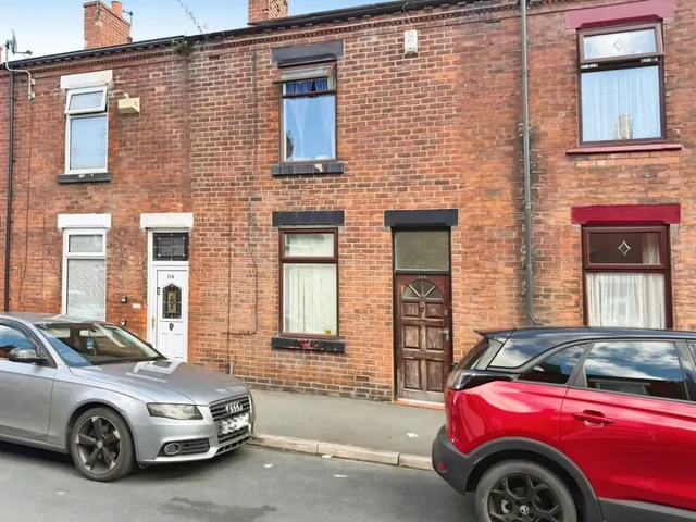 Glebe Street, Leigh, WN7, photo 1