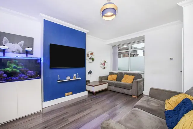 Asquith Avenue, York, YO31, photo 2