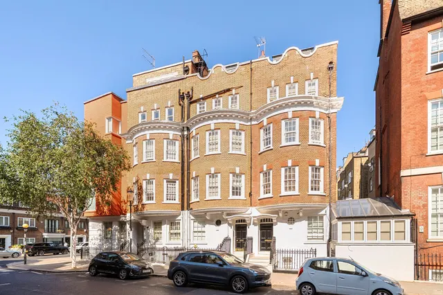 Second Floor Flat, 56 Draycott Place, London, photo 1