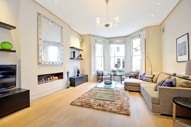 London, SW10, photo 1