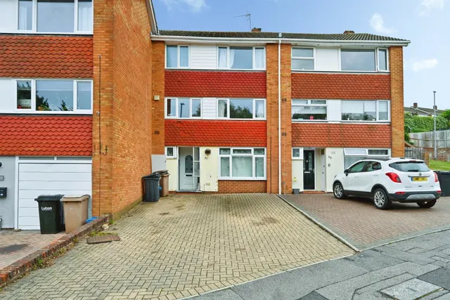 Brendon Avenue, Luton, photo 1