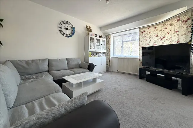Photo 3 — Stubbs Moor Road, Farnborough, Hampshire, GU14 8RH