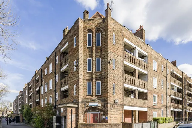 Peckham Road, SE5, photo 1