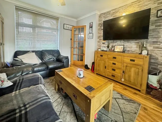 Wayside, High Wycombe, HP13, photo 2