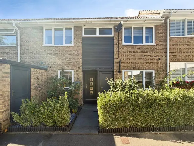 Vandyke, Bracknell, RG12, photo 1