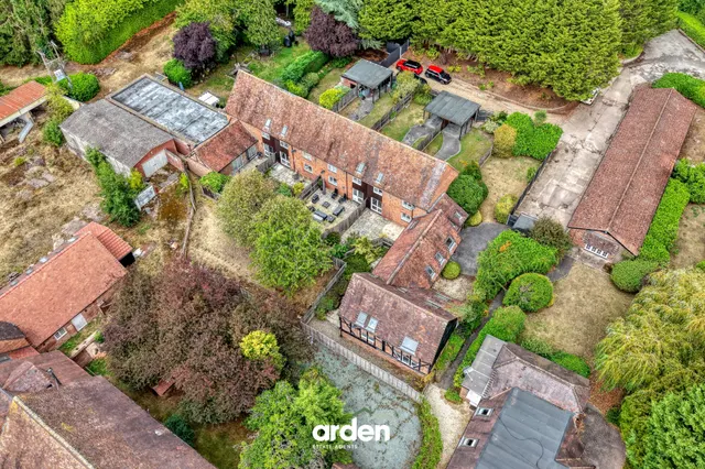 Newhouse Lane, Upton Warren, B61, photo 1