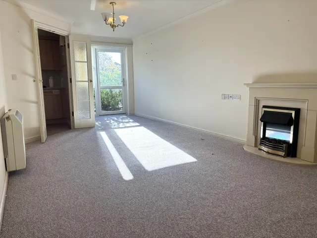 Hazel Grove, Stockport, SK7, photo 3