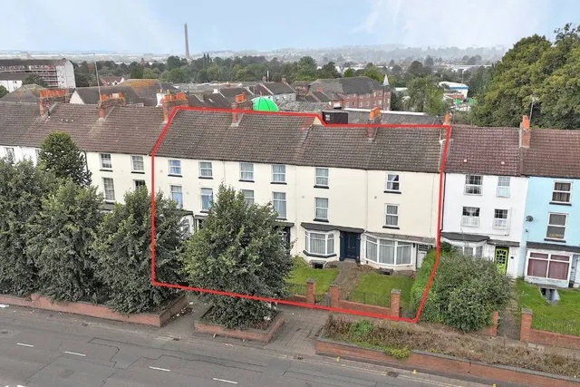 Royal Terrace, Barrack Road, Northampton, NN1 3RF, photo 1