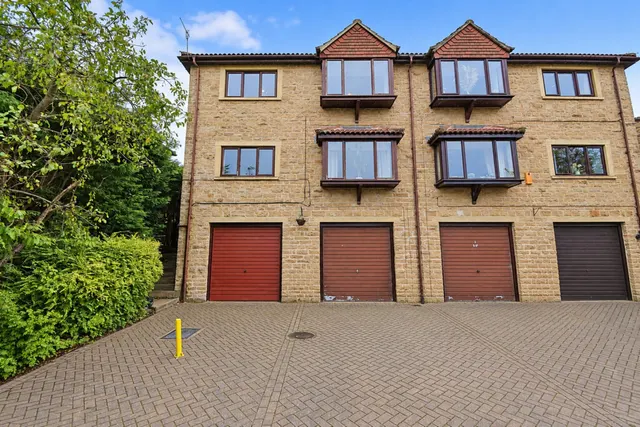 Shipley, Bradford, BD18, photo 1