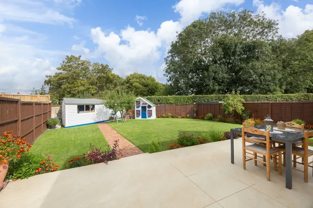 Kingsmead Close, Cheltenham, GL51, photo 3
