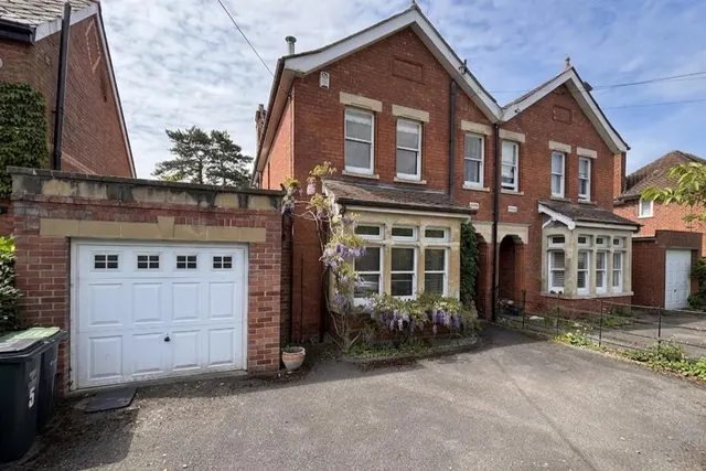 The Breach, Devizes, SN10, photo 1