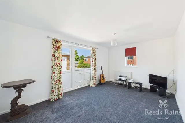 Photo 2 — Taylor Crescent, Ossett, West Yorkshire, WF5