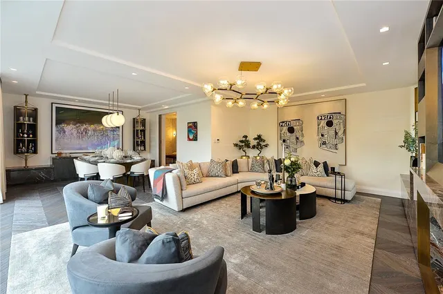 Portman Square, London, W1H, photo 1