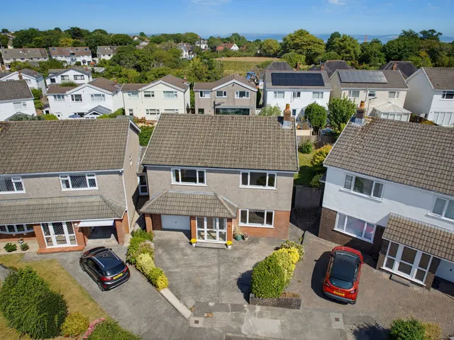 Millands Close, Newton, SA3, photo 1