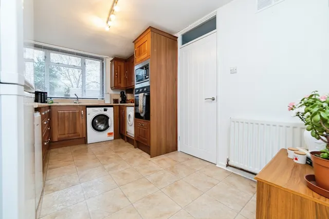 Photo 3 — Dapifer Drive, Sandy, Bedfordshire, SG19