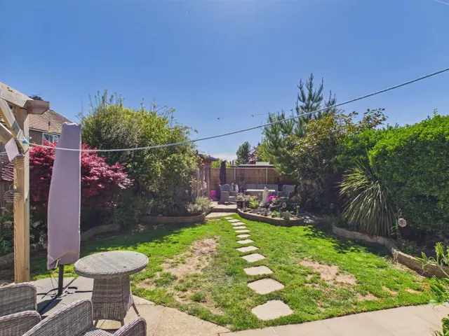Barnwood Avenue, Gloucester, photo 3