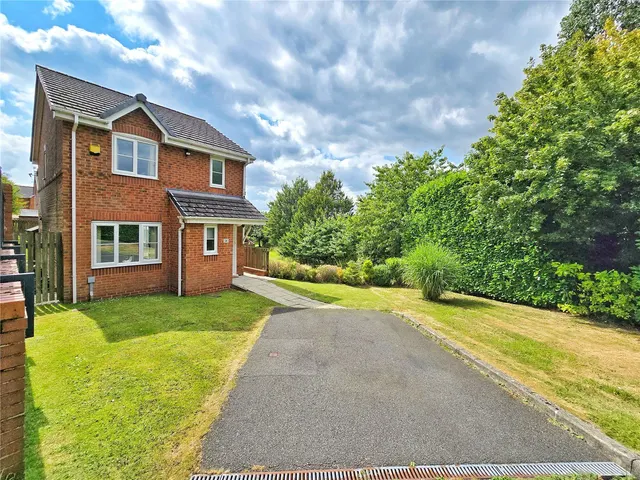 Repton Close, Bacup, OL13, photo 1