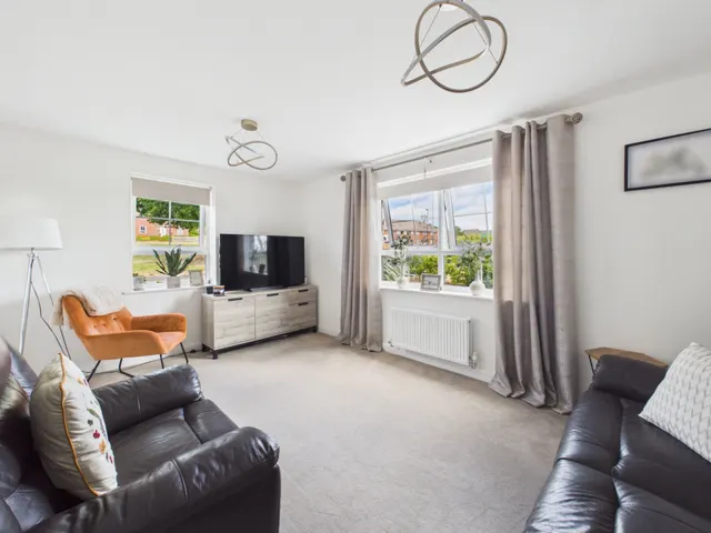 Glastonbury Drive, Lydney, GL15, photo 2