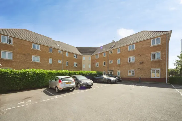 Morgan Close, Luton, photo 1
