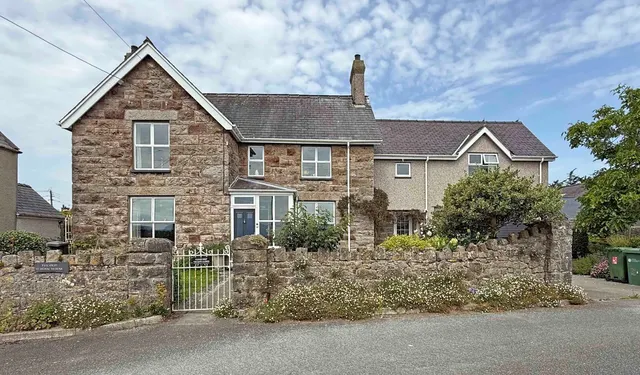 Brynsiencyn, Llanfairpwll, photo 1